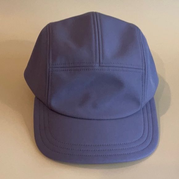 Athleta Cold Weather Train cap - Picture 2 of 8